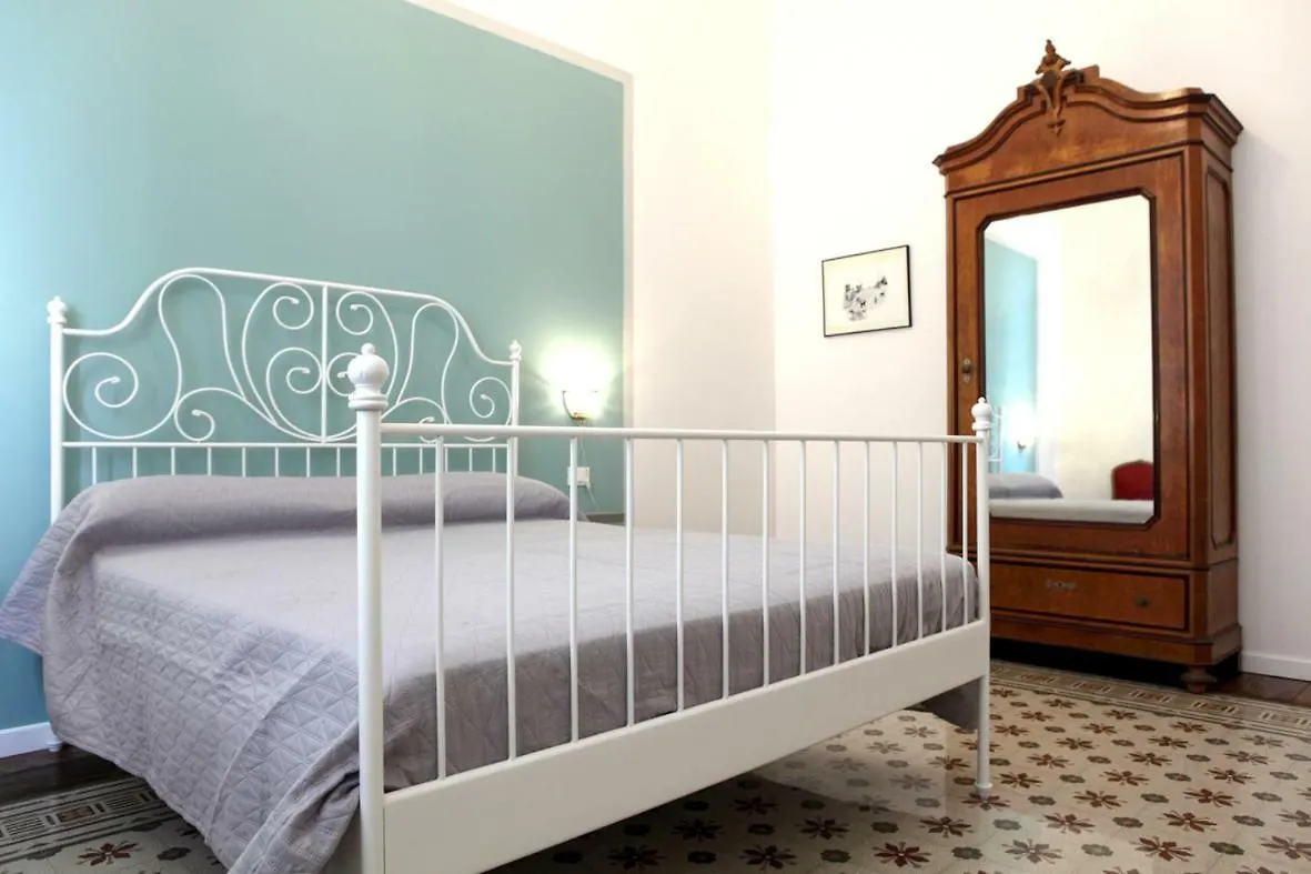 90100 Apartment Palermo Italy