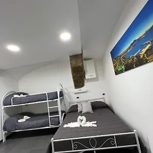 https://house-della-grotta.hotels-amalfi.com